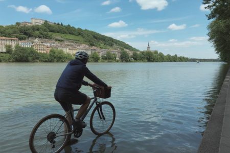 Voyage au fil de l’eau : itinéraires cyclables le long des rivières de l’Ain